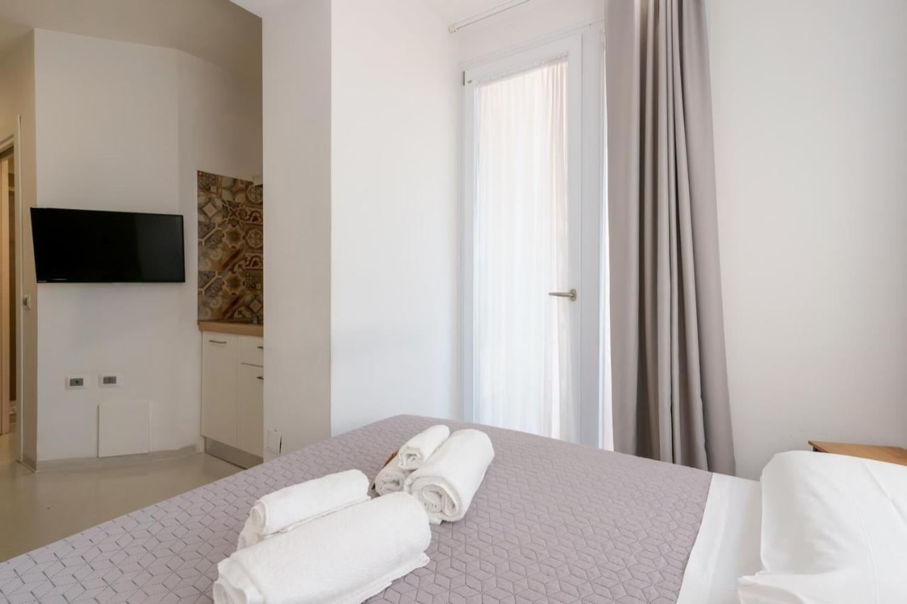 Lumiere Rooms - Eja Sardinia Кальяри Экстерьер фото
