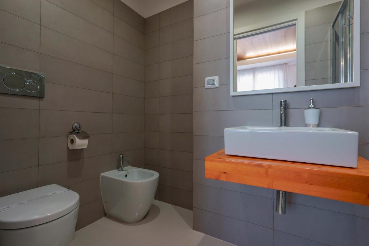 Lumiere Rooms - Eja Sardinia Кальяри Экстерьер фото