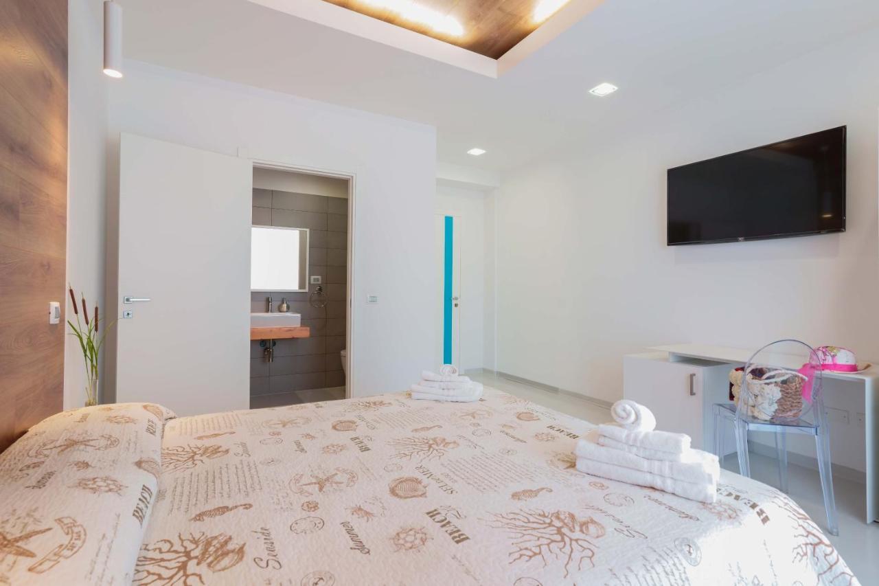 Lumiere Rooms - Eja Sardinia Кальяри Экстерьер фото