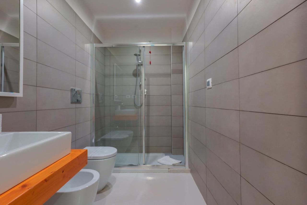 Lumiere Rooms - Eja Sardinia Кальяри Экстерьер фото