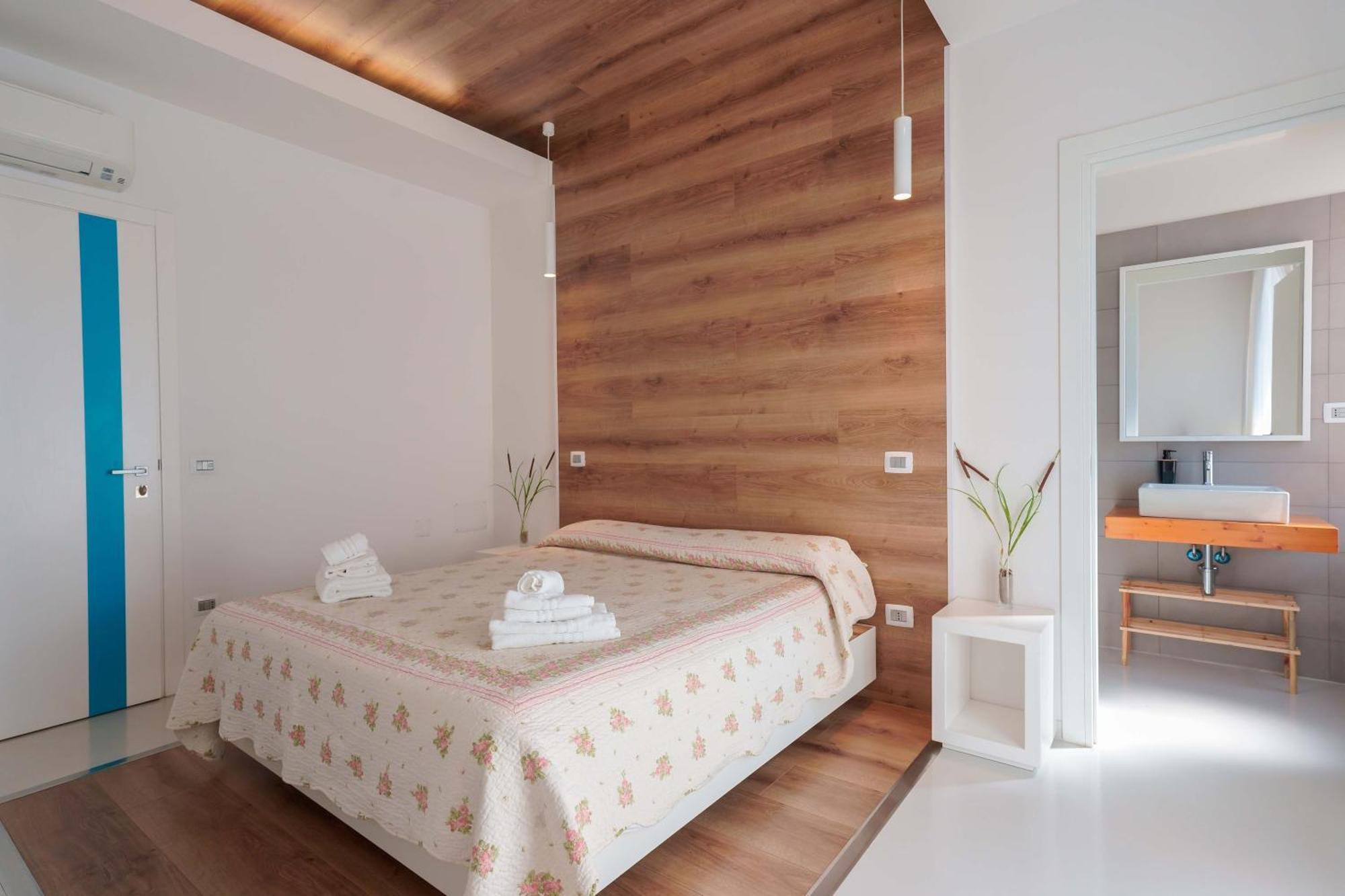 Lumiere Rooms - Eja Sardinia Кальяри Экстерьер фото
